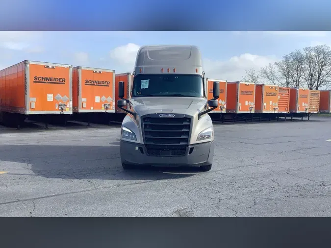 2024 Freightliner Cascadia 126