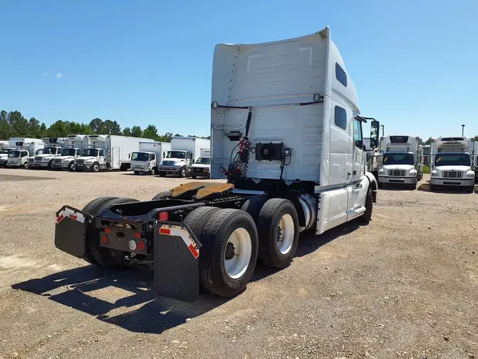 2019 VOLVO VNL64T-760