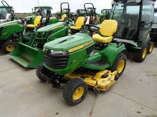 2016 John Deere X750