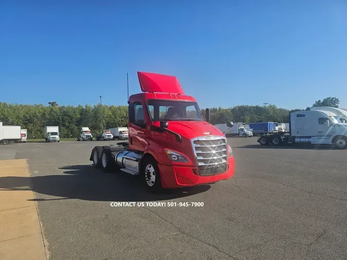 2019 FREIGHTLINER NEW CASCADIA 116
