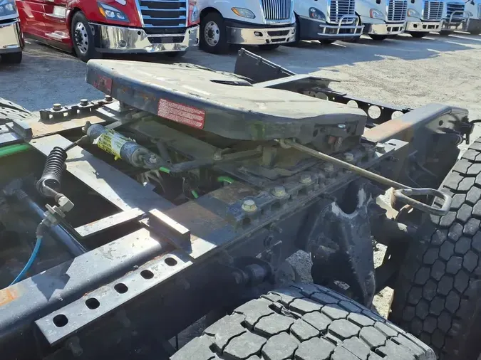 2019 NAVISTAR INTERNATIONAL LT625 DAYCAB T/A