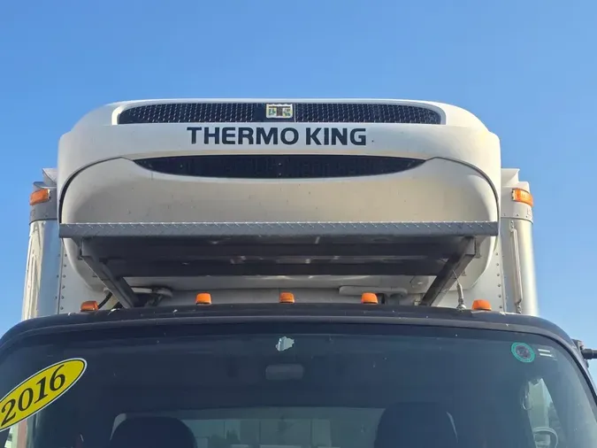 2016 FREIGHTLINER M2 106