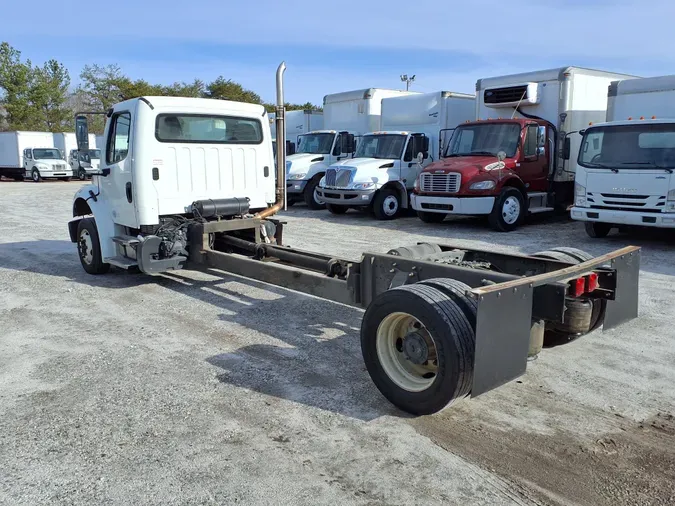 2015 FREIGHTLINER/MERCEDES M2 106