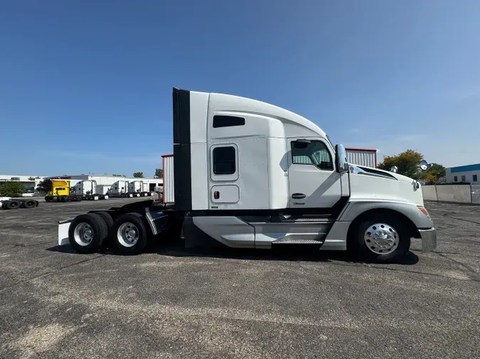 2023 Kenworth T680