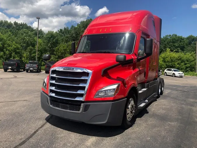 2021 Freightliner New Cascadia