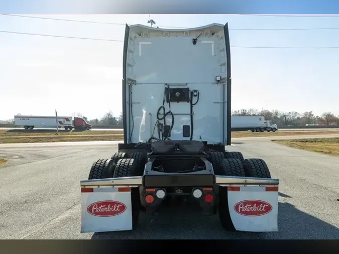 2022 PETERBILT 579