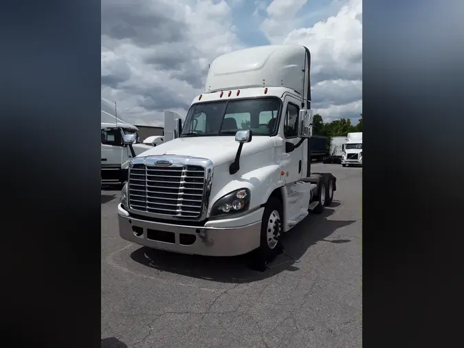 2019 FREIGHTLINER/MERCEDES CASCADIA 1259dc04e72d1485f6a4b75f8c927943a97