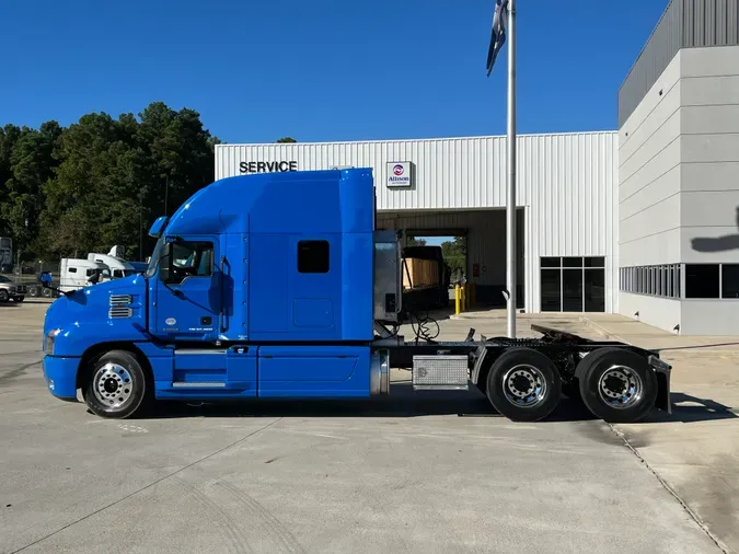 2020 MACK AN64T