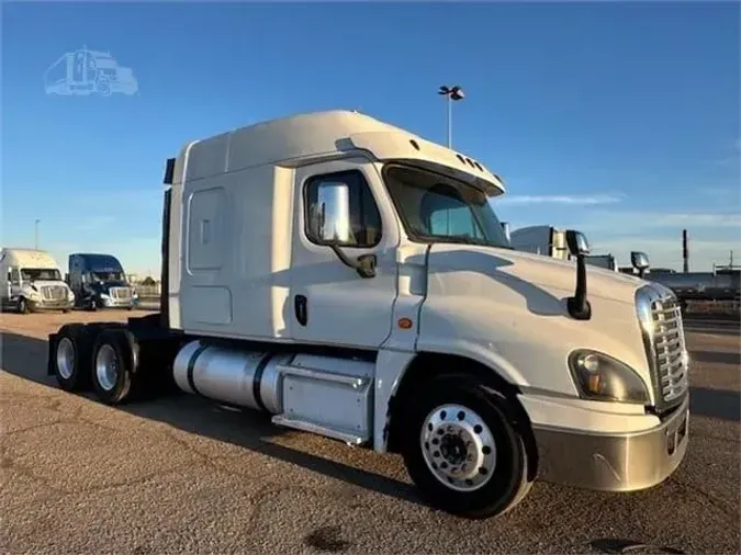 2017 FREIGHTLINER CASCADIA 125