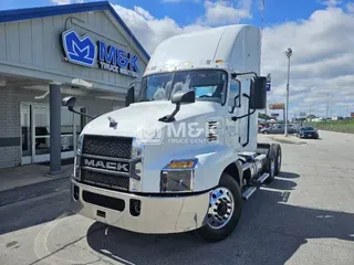 2020 MACK AN64T