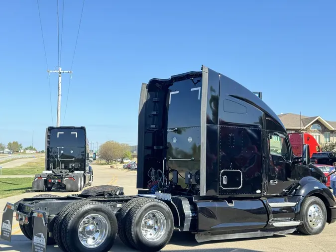 2022 KENWORTH T680