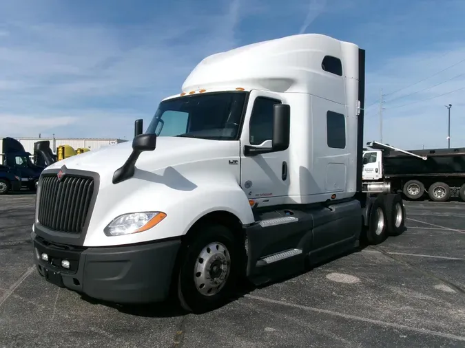 2022 International LT625
