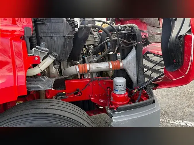 2021 FREIGHTLINER CA116