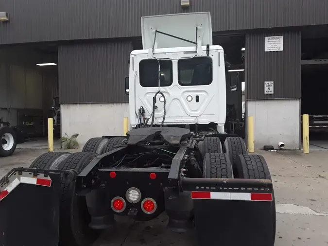 2018 FREIGHTLINER CASCADIA 125
