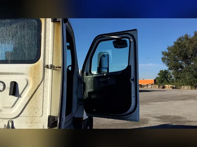 2020 Freightliner Cascadia 1269dc9164dd19d27854285ade04e4cc1b2
