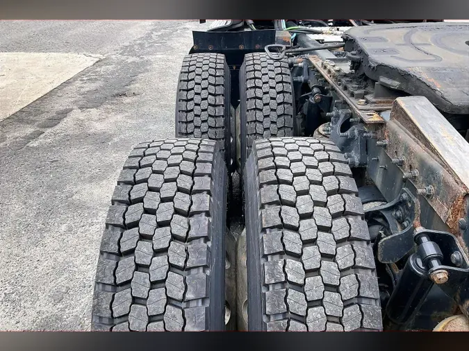 2022 INT LT625 6x49dca950d46e4f1b668770dd029997f88