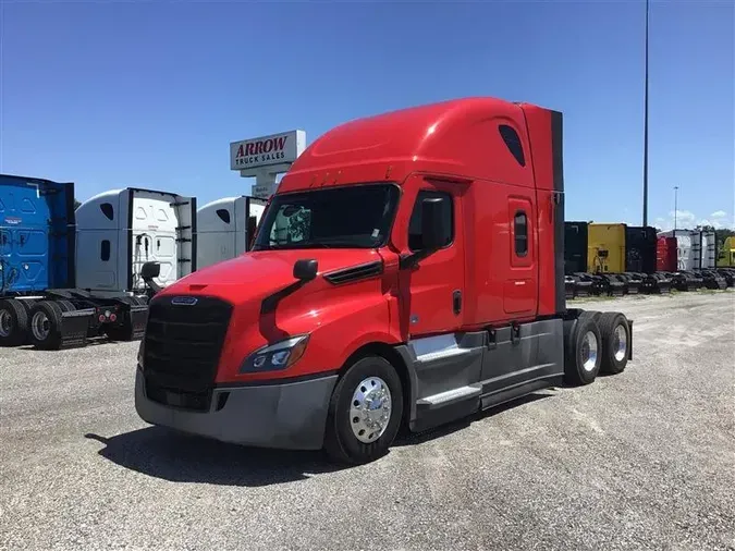 2022 FREIGHTLINER CASCADEVO1