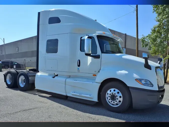2020 NAVISTAR INTERNATIONAL LT625 SLPR CAB
