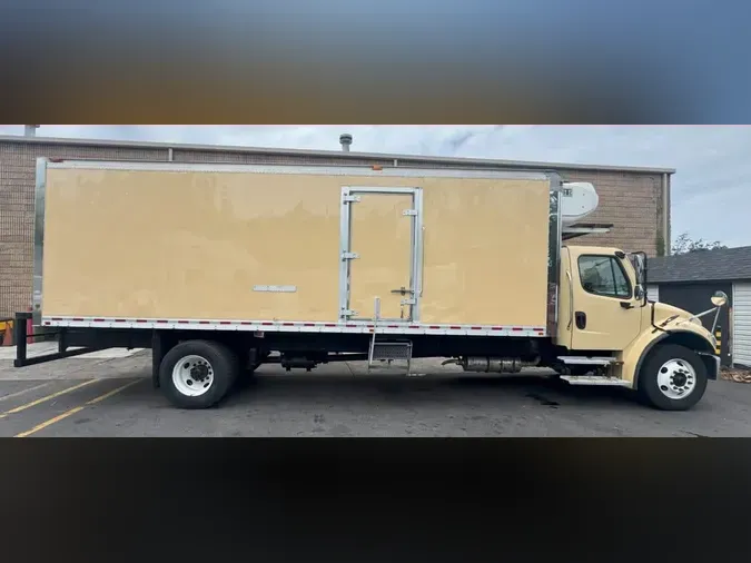 2019 FREIGHTLINER M2 106