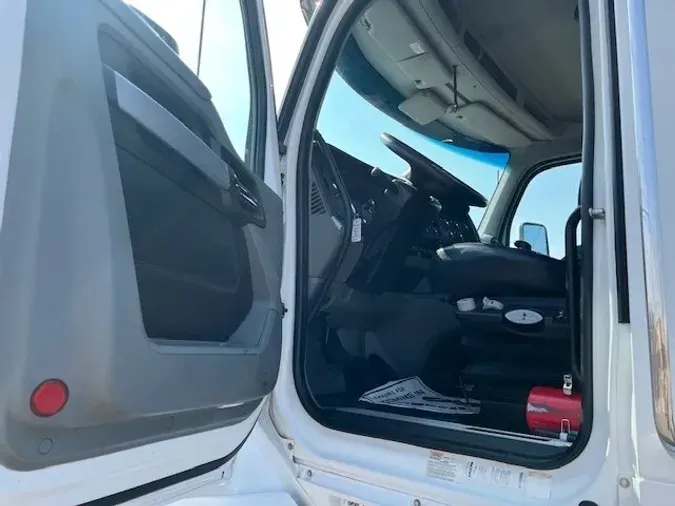 2021 Kenworth T880