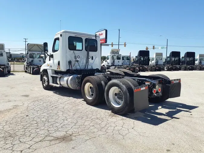 2020 FREIGHTLINER CASCADIA 125
