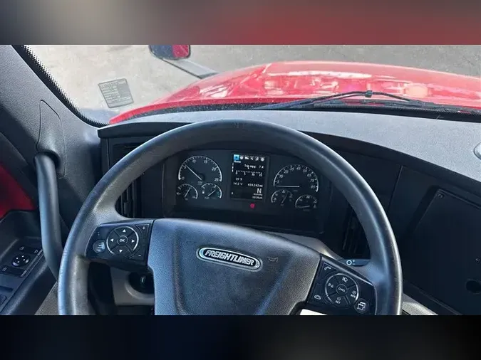 2022 FREIGHTLINER CA126