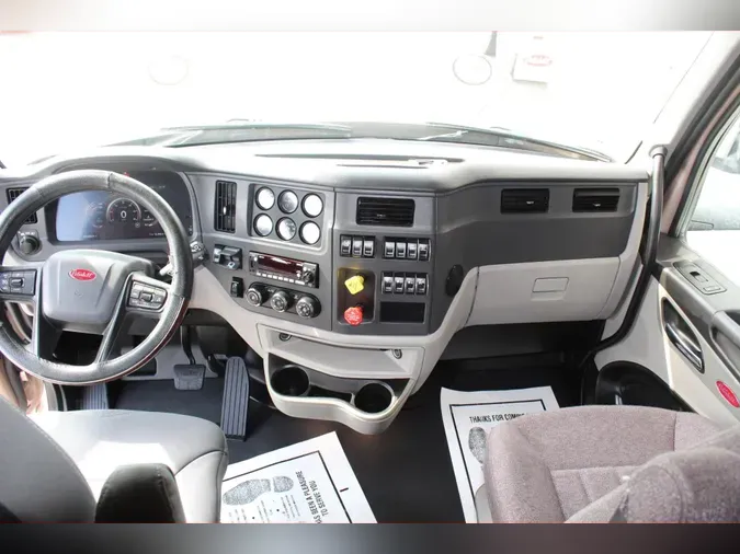 2023 Peterbilt 579