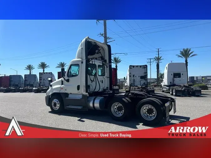 2018 FREIGHTLINER CA12562DC9dd9e4240bf1b06a566d36dcaeb25f59