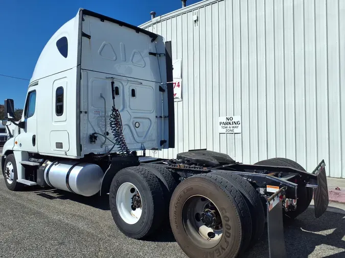 2019 FREIGHTLINER/MERCEDES CASCADIA 125