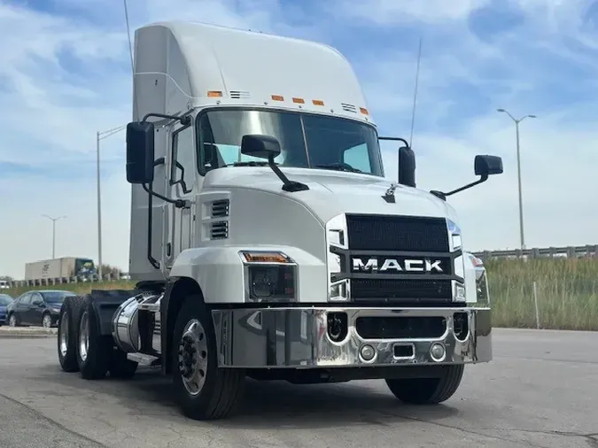 2019 MACK Anthem