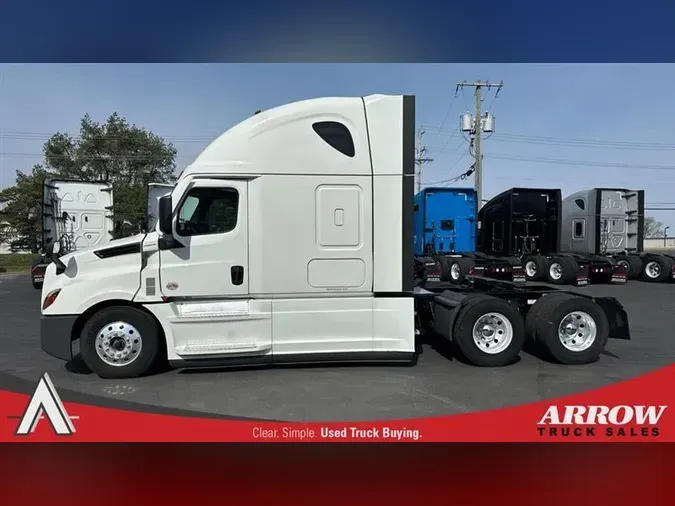 2020 FREIGHTLINER CA126