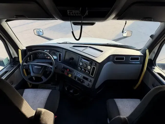 2023 Freightliner Cascadia