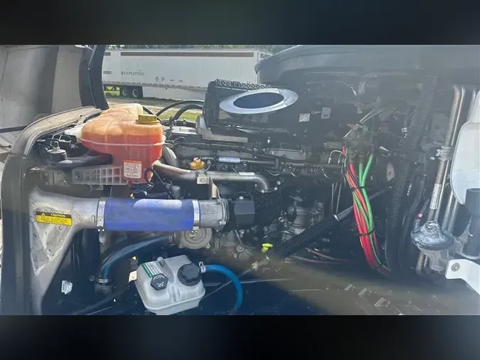 2021 FREIGHTLINER CA126