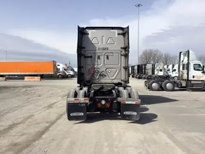 2021 Freightliner Cascadia