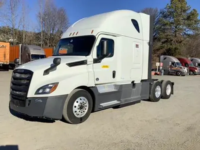 2020 Freightliner Cascadia