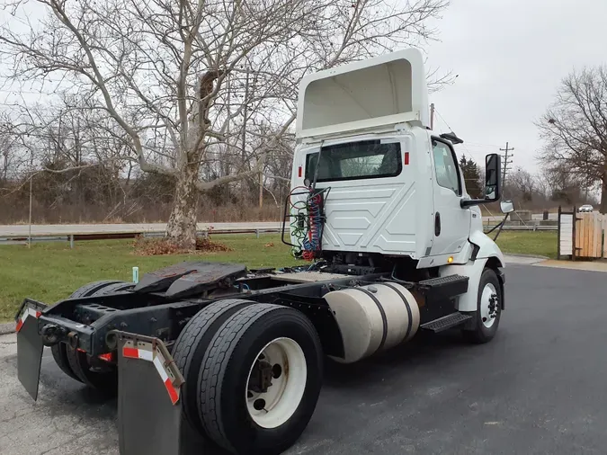 2019 NAVISTAR INTERNATIONAL RH613 DAYCAB S/A