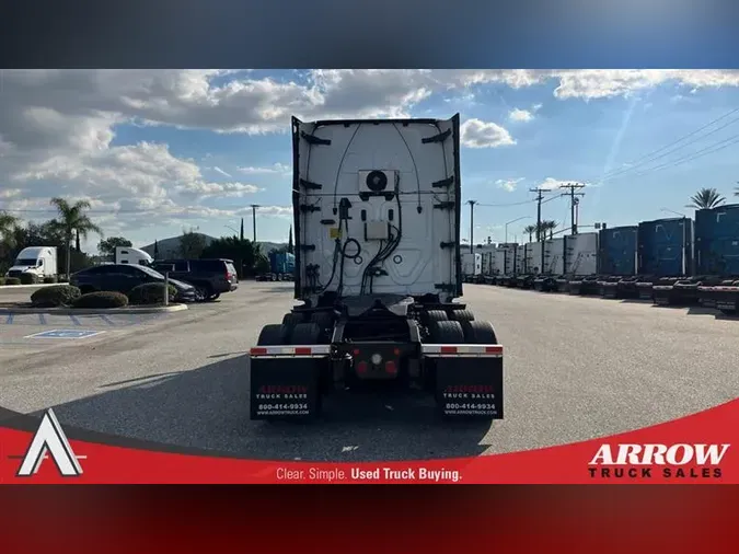 2021 FREIGHTLINER CA126