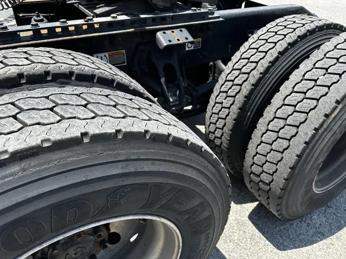 2021 Peterbilt 5799decebf00dd76ad3b3456bd6916a36b7