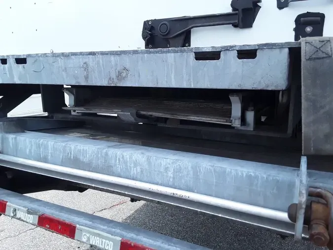 2019 FREIGHTLINER/MERCEDES M2 106