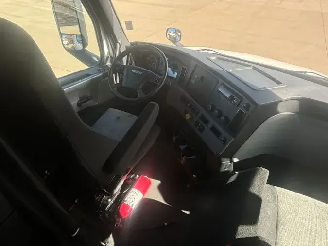 2019 Freightliner New Cascadia 126