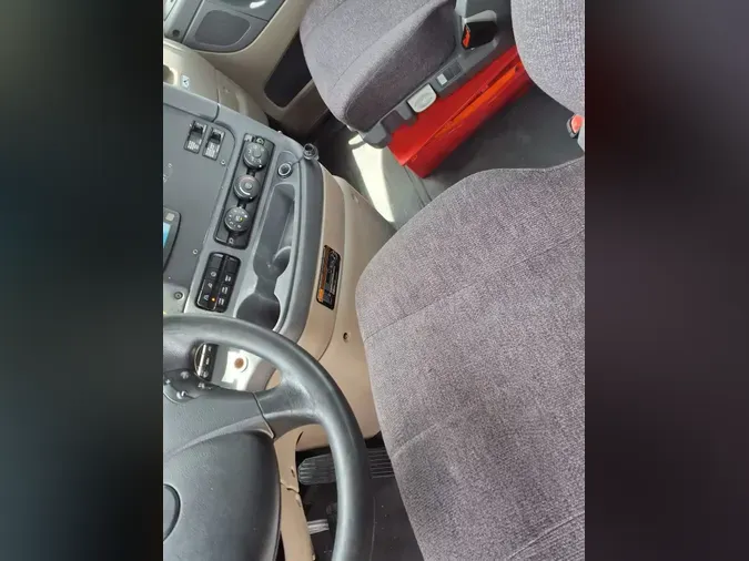 2019 FREIGHTLINER/MERCEDES CASCADIA 125