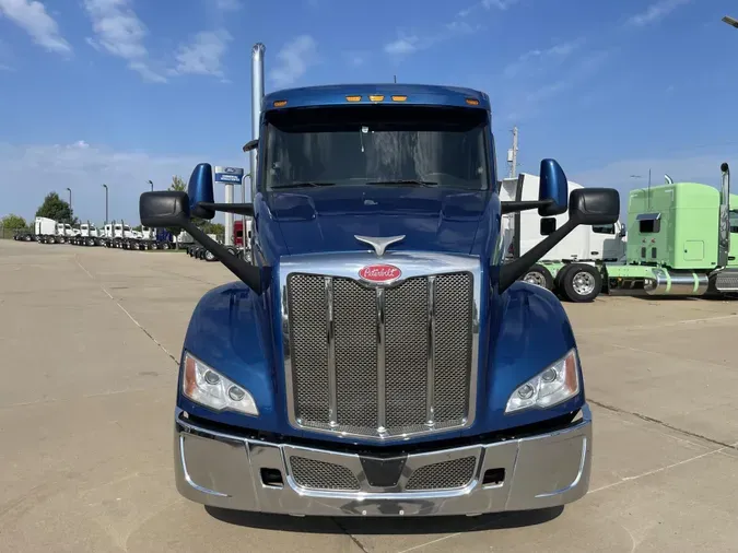 2022 Peterbilt 579