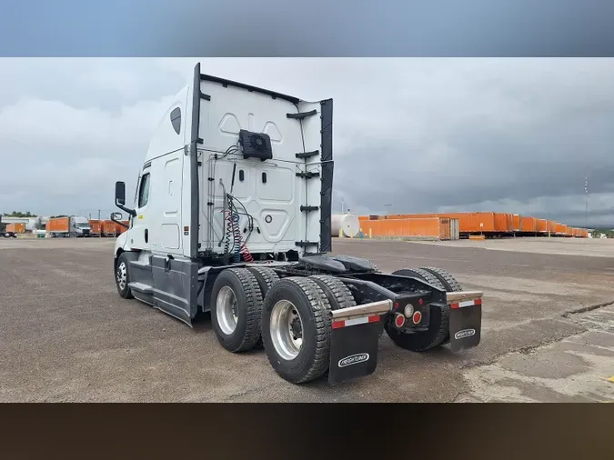 2023 Freightliner Cascadia 126