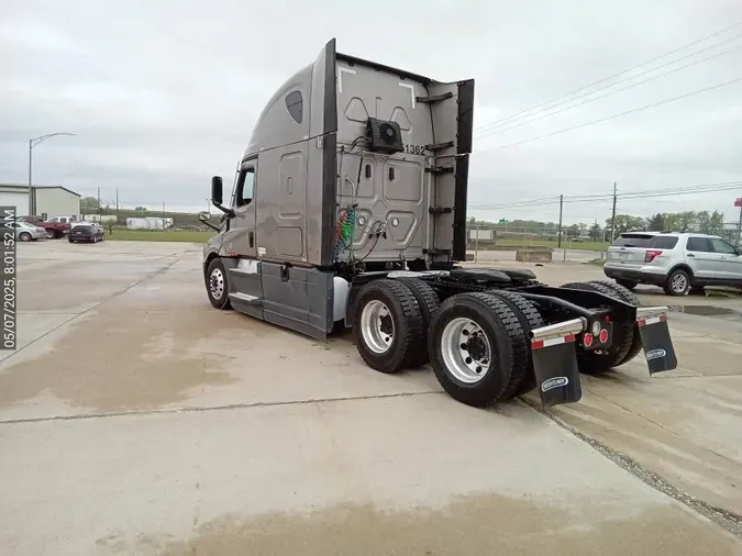 2021 Freightliner Cascadia