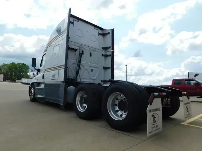 2019 Freightliner Cascadia 125