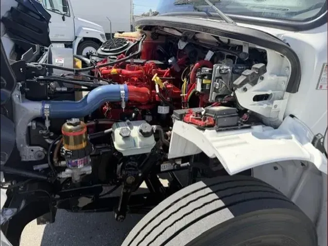 2019 Freightliner Business Class M2 106