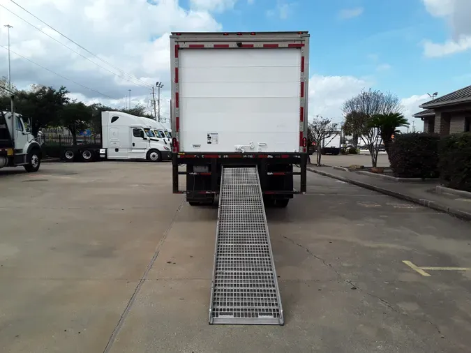 2019 NAVISTAR INTERNATIONAL 4300