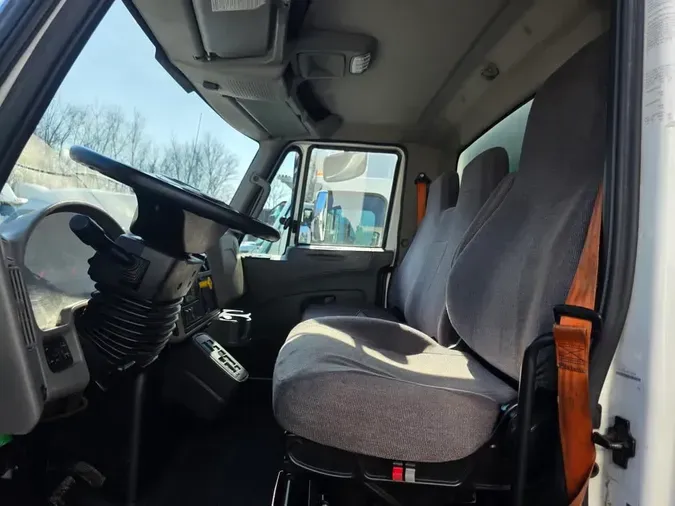 2019 NAVISTAR INTERNATIONAL 4300