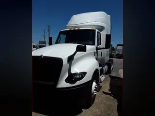 2019 NAVISTAR INTERNATIONAL LT625 SLPR CAB