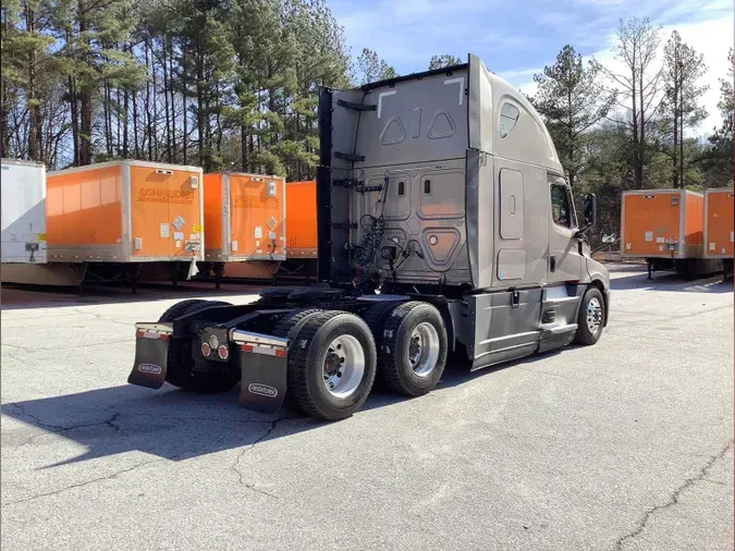 2021 Freightliner Cascadia